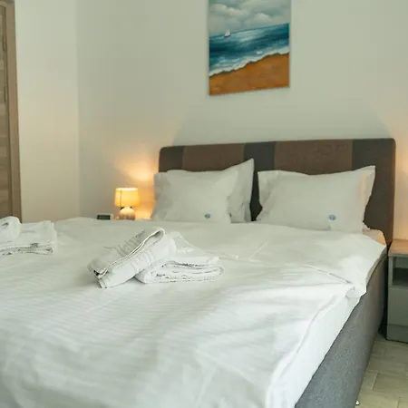 Apartman Mirage Pool & Mamaia Nord *