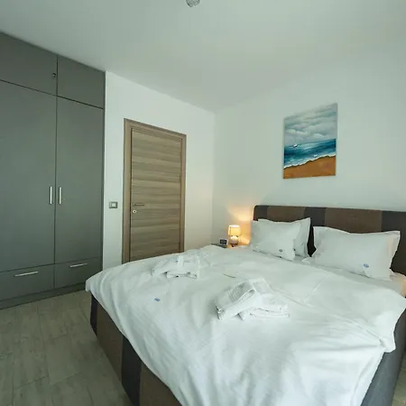 Apartman Mirage Pool & Mamaia Nord