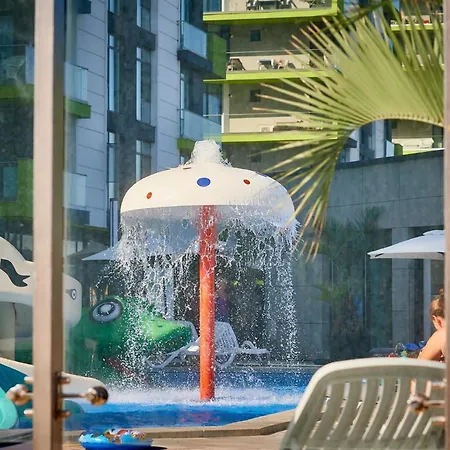 Mirage Pool & Mamaia Nord Năvodari